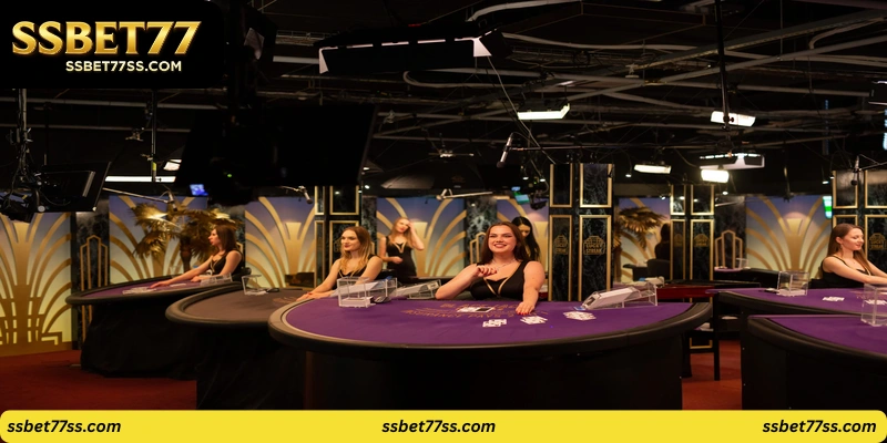 24/7 Baccarat Studio